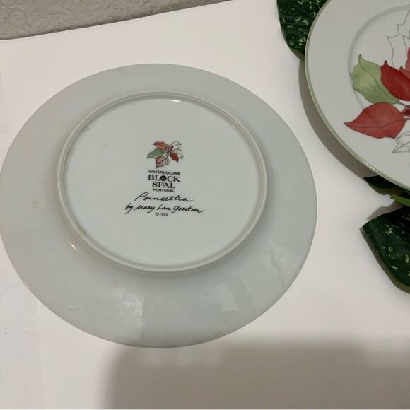 2 Block Spal 8"  Plate Poinsettia Christmas Mary Lou Goertzen - Picture 4 of 7